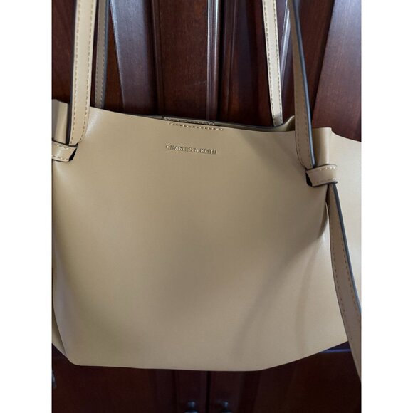 NEW Charles & Keith Calla Tote Bag - Toffee - Picture 4 of 12